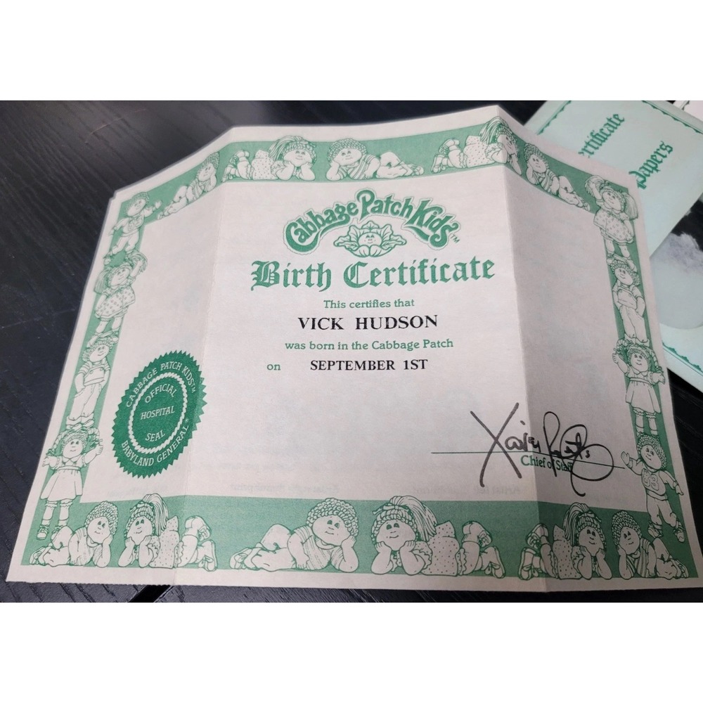 1985 Cabbage Patch Kids Boy Doll Vick Hudson Sept 1st Cert & Box READ 1 - Picture 5 of 16